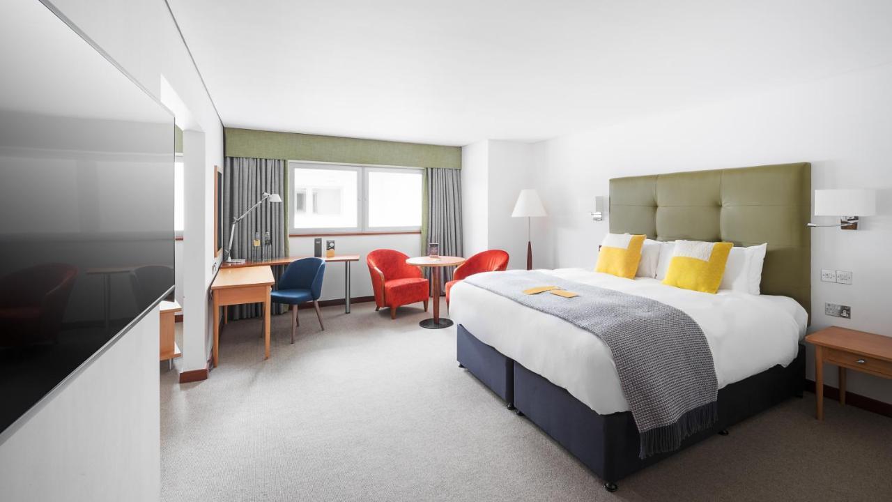 Voco Reading Hotel Luaran gambar